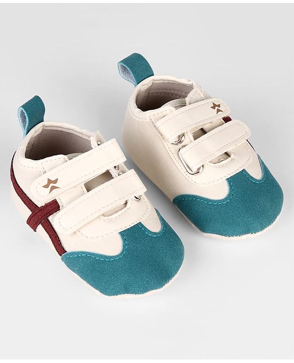 Cute Walk by Babyhug Velcro Closure Solid Booties - Beige
