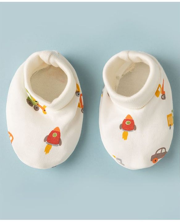 Babyhug 100% Cotton Interlock Knit Cap Mittens & Booties with Vehicle Print White - Diameter 15 cm