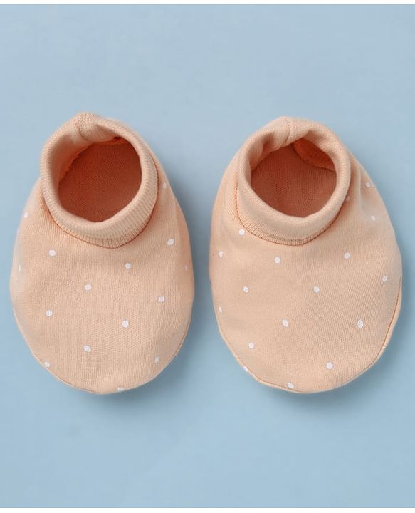 Babyhug 100% Cotton Interlock Knit Cap Mittens & Booties With Polka Dot Print Peach - Diameter 14 cm