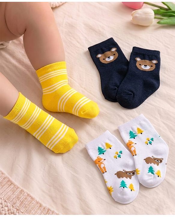 Cute Walk by Babyhug Non Terry Knit Anti-bacterial Ankle Length Striped Socks With Animal Design Pack of 3 -  Black, White & Yellow