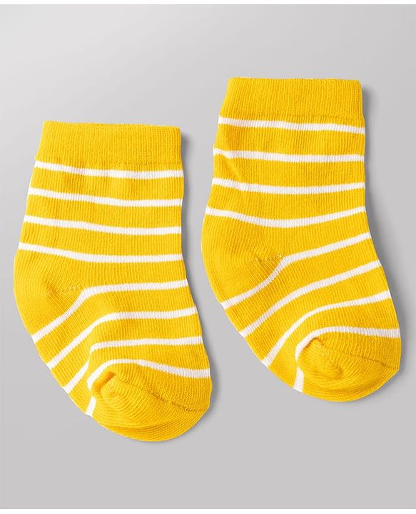 Cute Walk by Babyhug Non Terry Knit Anti-bacterial Ankle Length Striped Socks With Animal Design Pack of 3 - Green, White & Yellow