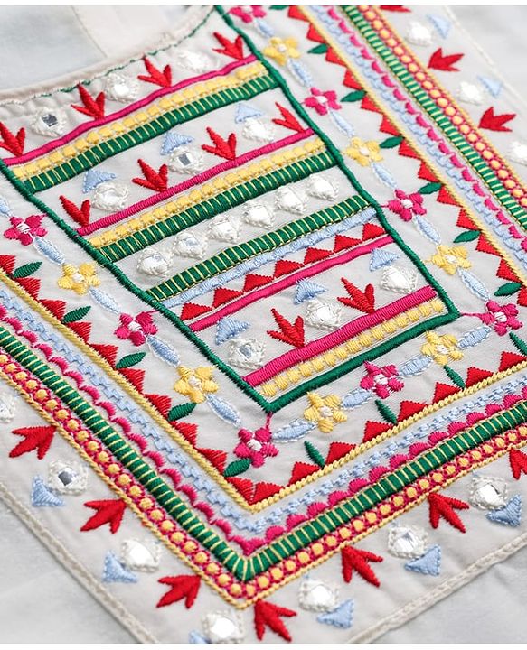 Babyhug Cotton Blend Woven Full Sleeves Floral Embroidered Kurta Palazzo Set With Dupatta - White
