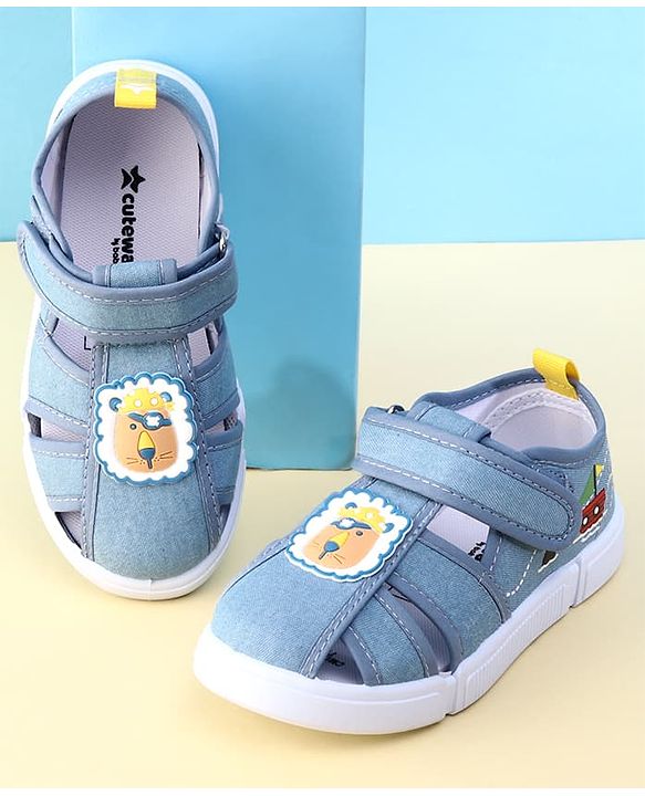 Cute Walk by Babyhug Velcro Closure Sandal With Lion Applique - Blue