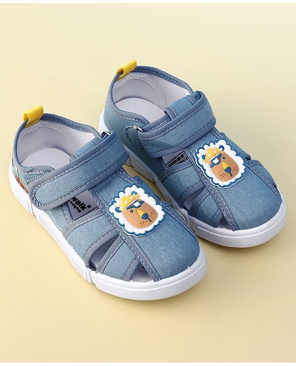 Cute Walk by Babyhug Velcro Closure Sandal With Lion Applique - Blue