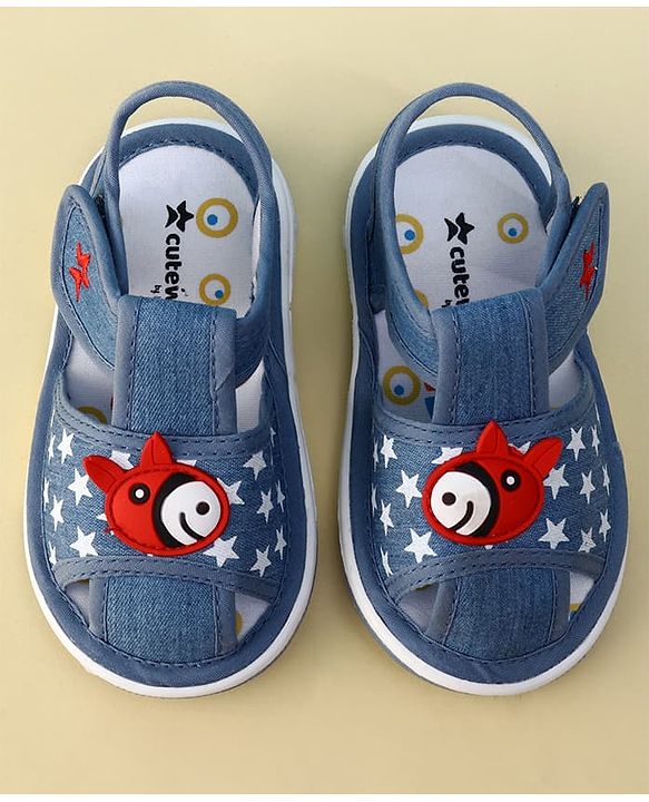 Cute Walk by Babyhug Velcro Closure Musical Sandal With Star Print & Fish Applique - Blue