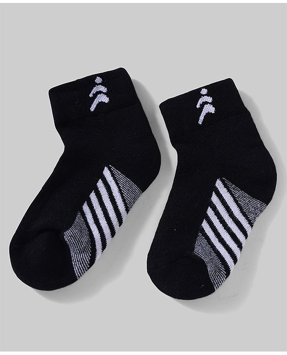 Pine Active Cotton Lycra Knit Terry Breathable Ankle Length Athletic Socks Pack of 3 - White & Black