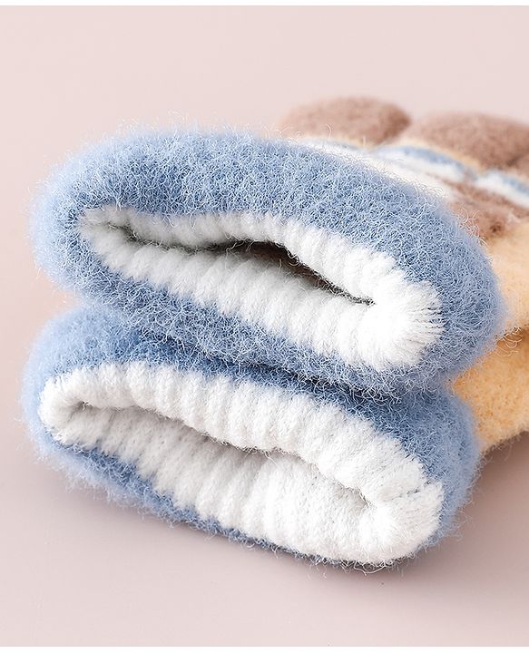 Babyhug Gloves With Bear Applique - Blue