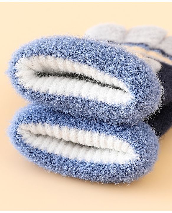 Babyhug Gloves With Bear Applique - Blue