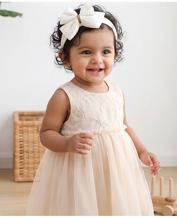 Babyhug Free Size Cute & Stylish Headbands with Bow Applique - Beige