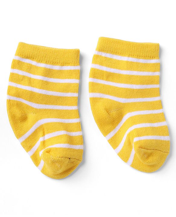 Cutewalk By Babyhug Knit Ankle Length Striped Antibacterial Socks With Animal Design Pack of 3 - Yellow Green White