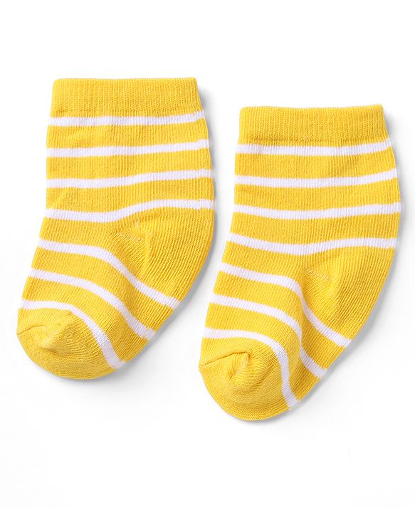 Cutewalk By Babyhug Knit Ankle Length Striped Antibacterial Socks With Animal Design Pack of 3 - Yellow Green White