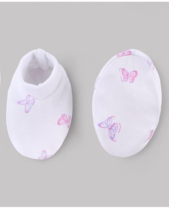 Babyhug 100% Cotton Interlock Knit Cap Mittens & Booties with Butterfly Print & Bow Applique White - Diameter 14 cm