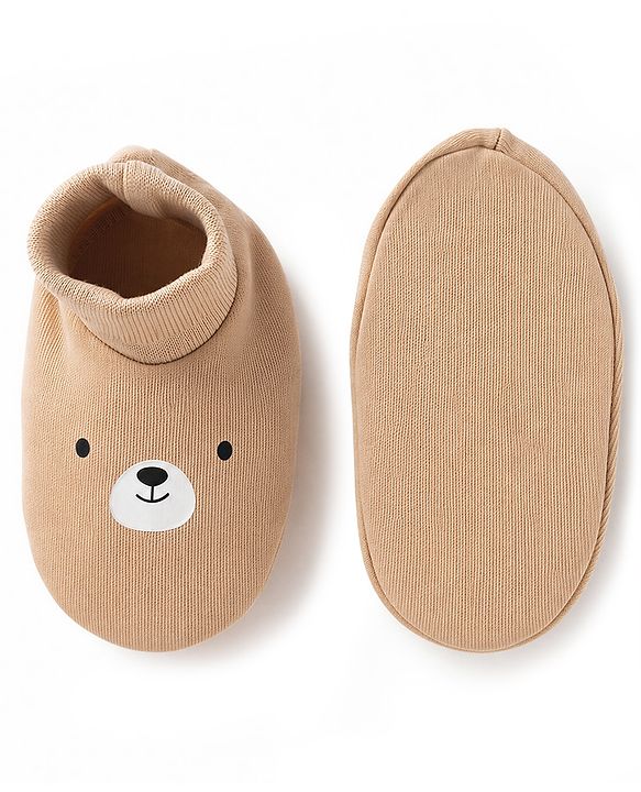 Babyhug 100% Cotton Interlock Knit Cap Mitten & Booties with Bear Print & Applique Tan - Diameter 19 cm