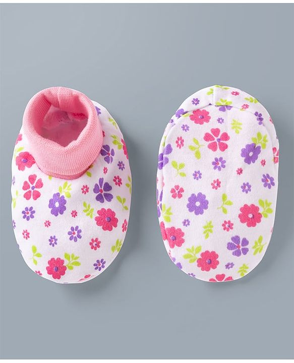 Babyhug 100% Cotton Interlock Knit Mittens & Booties Set With Floral Print - Pink