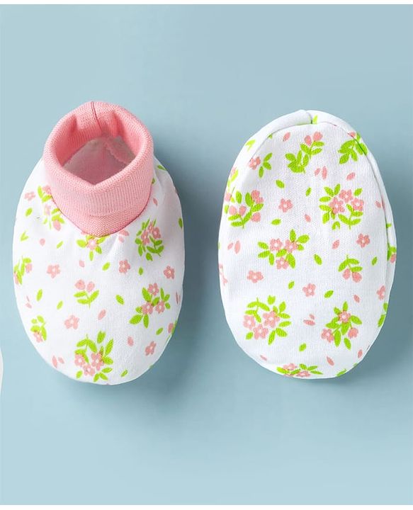 Babyhug 100% Cotton Interlock Knit Mittens & Booties Set With Floral Print - White