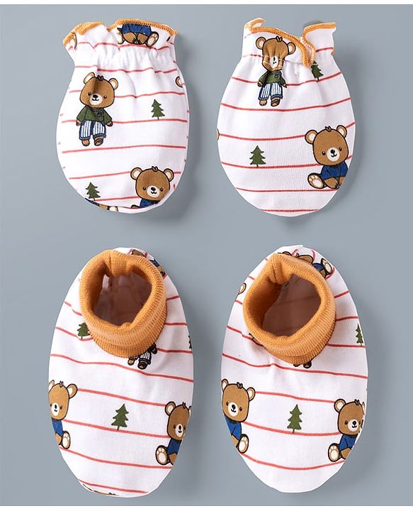 Babyhug 100% Cotton Interlock Knit Striped Mittens & Booties Set With Teddy Bear Print - White