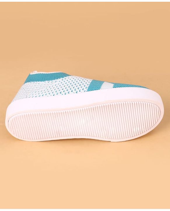 Cute Walk by Babyhug Slip-On Casual Shoes - Blue