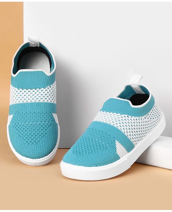 Cute Walk by Babyhug Slip-On Casual Shoes - Blue