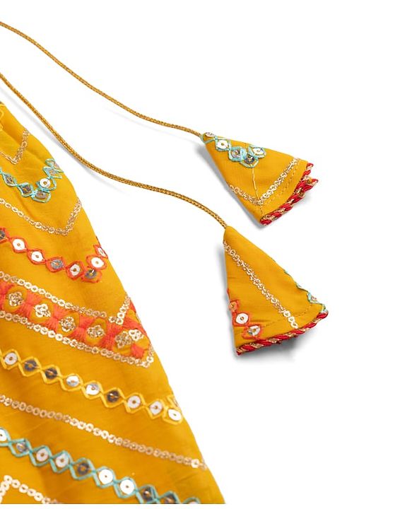 Babyhug Georgette Woven Sleeveless Sequinned & Floral Embroidered Choli Lehenga  and Dupatta Set - Red