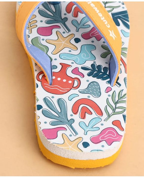 Cute Walk by Babyhug Slip On Flip Flops With Tropical Print - White
