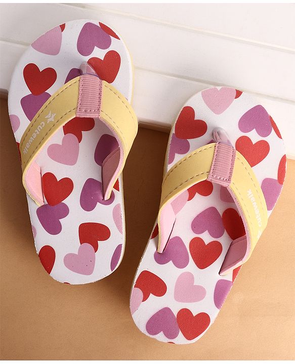 Cute Walk by Babyhug Slip On Closure Flip Flops With Heart Print - Pink