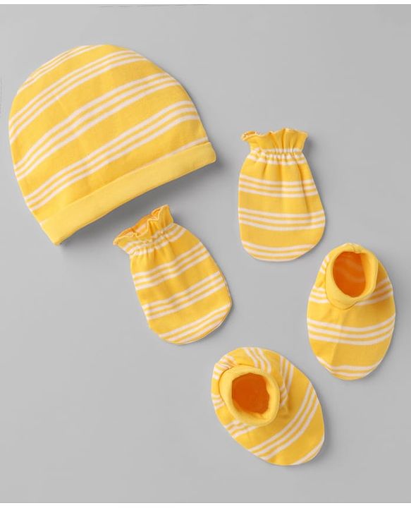 Babyhug 100% Cotton Interlock Knit Cap, Mitten & Booties In Yellow - Diameter 10.5 cm