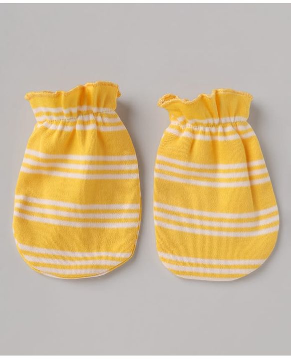 Babyhug 100% Cotton Interlock Knit Cap, Mitten & Booties In Yellow - Diameter 10.5 cm