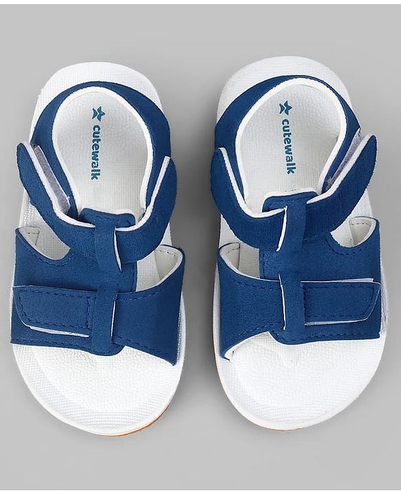 Cute Walk by Babyhug Velcro closure Sandals in Blue