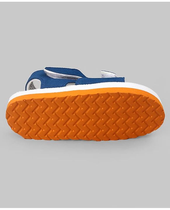 Cute Walk by Babyhug Velcro closure Sandals in Blue