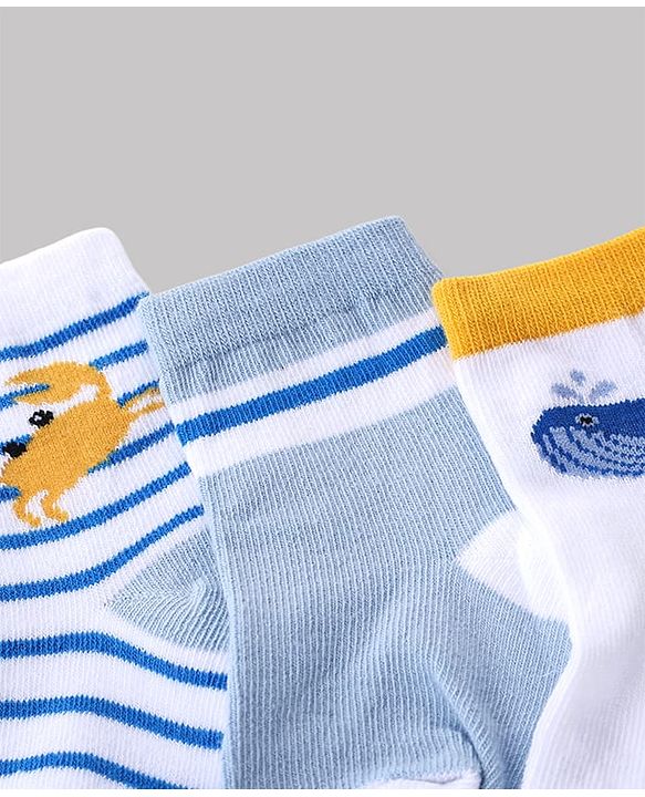 Cute Walk by Babyhug Knit Anti-Bacterial Ankle Length Striped Socks With Sea Life Design Pack of 5 - White & Sky Blue
