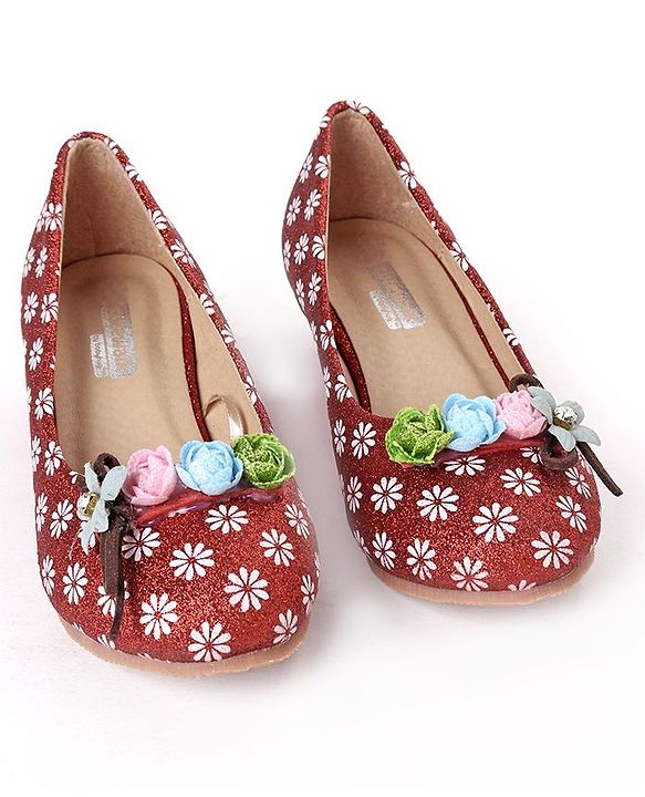 Cute Walk by Babyhug Floral Glitter Bellies - Maroon