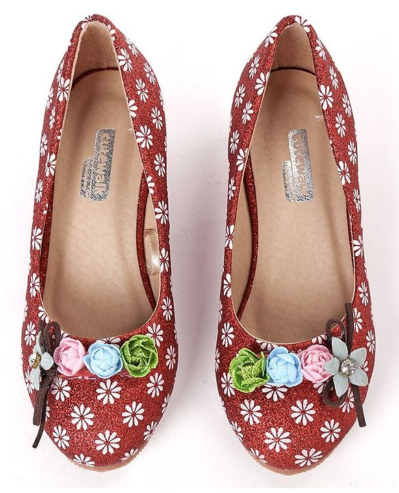 Cute Walk by Babyhug Floral Glitter Bellies - Maroon