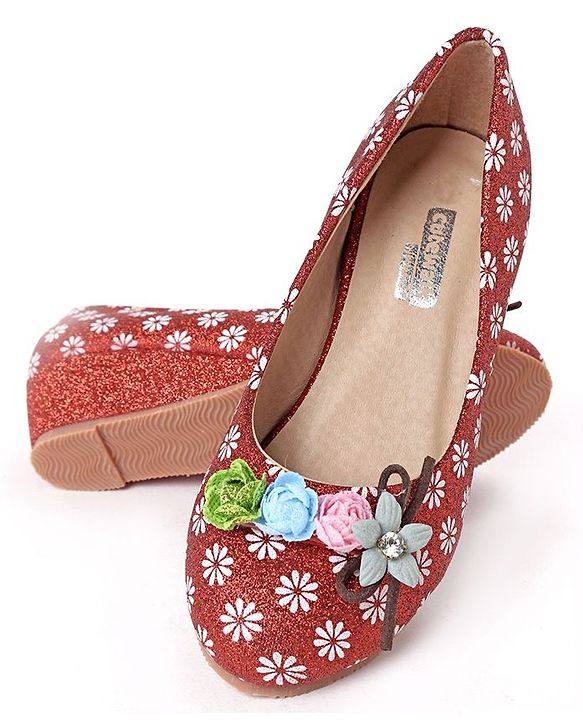 Cute Walk by Babyhug Floral Glitter Bellies - Maroon