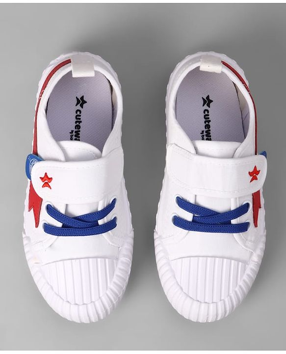 Cute Walk by Babyhug Velcro Closure Solid Casual Shoes - White