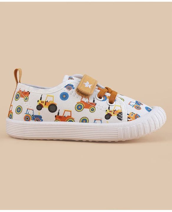 Cute Walk by Babyhug Velcro Closure Casual Shoes With Vehicle Print - White