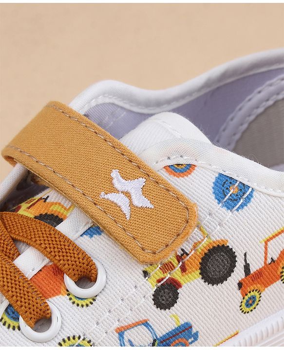 Cute Walk by Babyhug Velcro Closure Casual Shoes With Vehicle Print - White