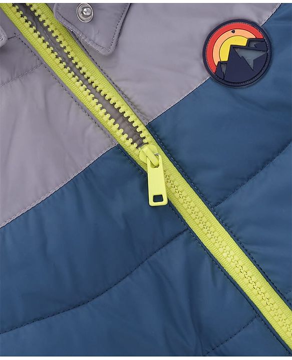 Babyhug Woven Winter Jacket with Full Sleeves and Mountain Patch - Grey