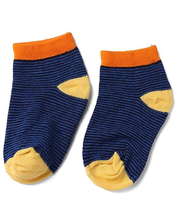 Cute Walk by Babyhug Knit Socks with Vehicles & Star Print Pack of 3 in Blue & Black