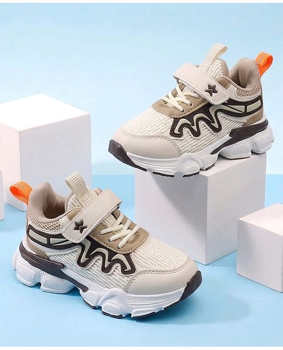 Cute Walk by Babyhug Velcro Closure Solid Sneakers - Beige