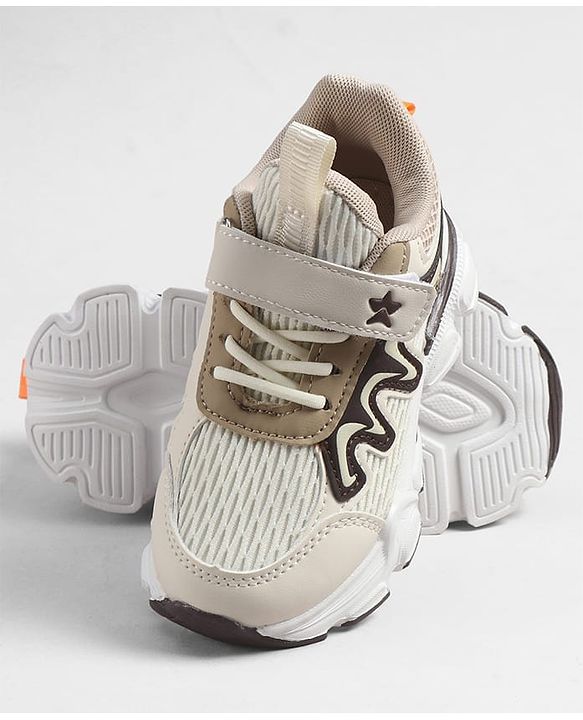 Cute Walk by Babyhug Velcro Closure Solid Sneakers - Beige