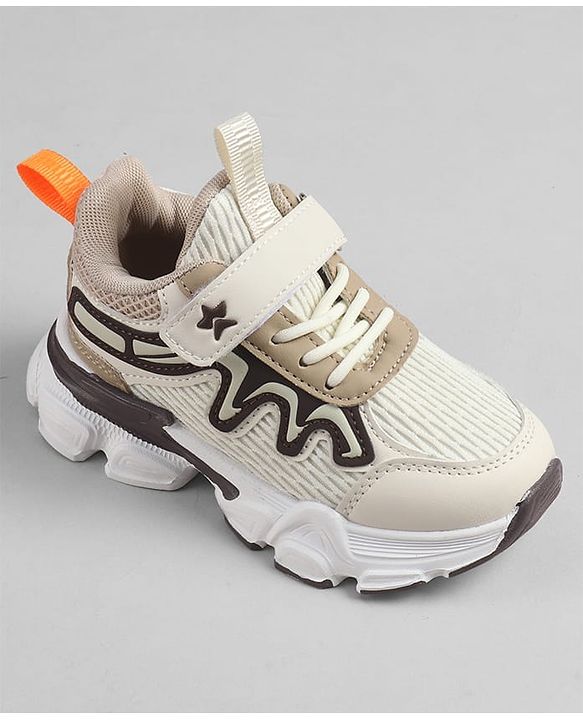 Cute Walk by Babyhug Velcro Closure Solid Sneakers - Beige