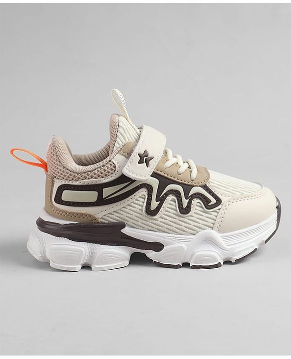 Cute Walk by Babyhug Velcro Closure Solid Sneakers - Beige