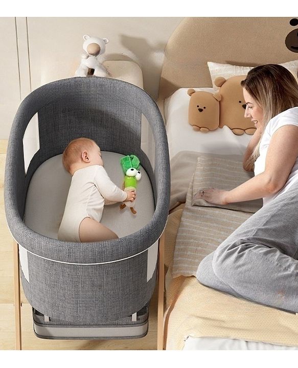 Babyhug Foldable Bassinet | Spacious & Comfortable Design| Breathable Mesh Sides for Ventellation | Sturdy & Stable Frame| Baby-Friendly Sleeping Space | Wheels with Lock - Grey