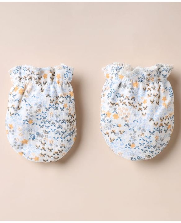 Babyhug 100% Cotton Interlock Knit Cap, Mitten & Booties with Bees, Bugs & Butterfly Print White - Diameter 15 cm
