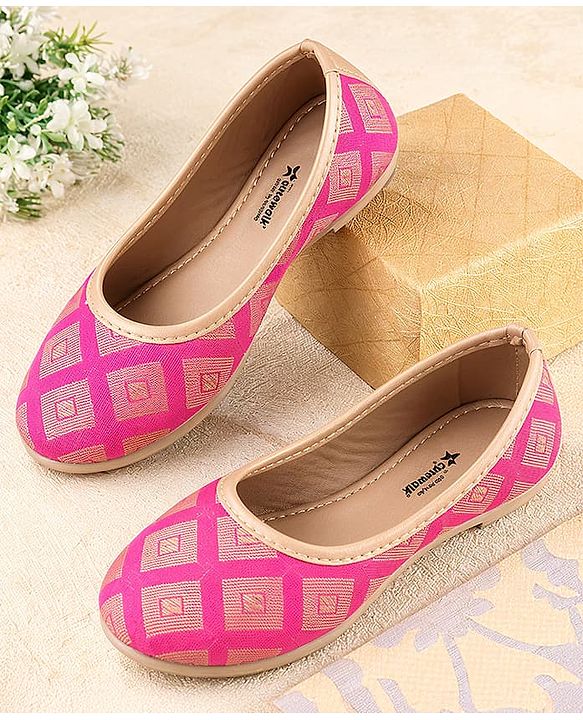 Cute Walk by Babyhug Slip On Ethnic Printed Mojaris - Dark Pink