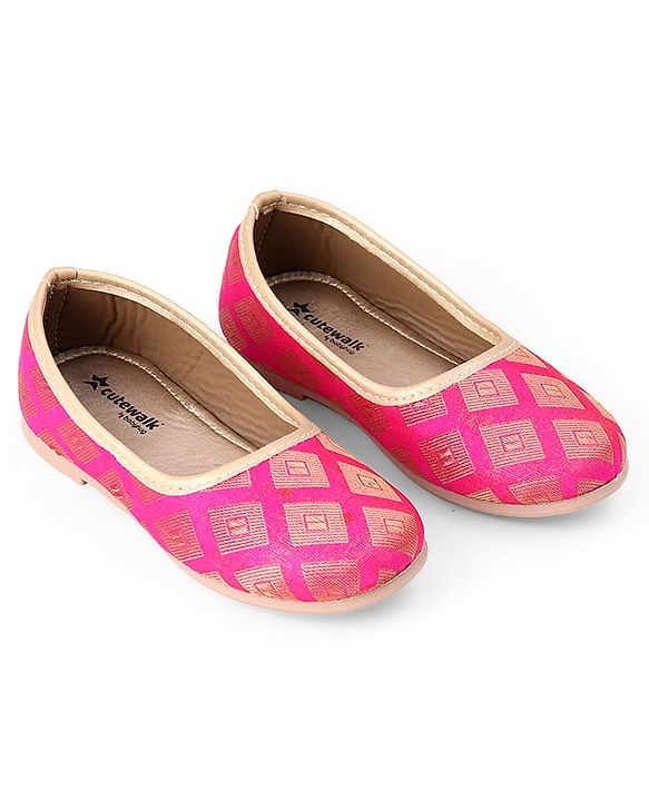 Cute Walk by Babyhug Slip On Ethnic Printed Mojaris - Dark Pink