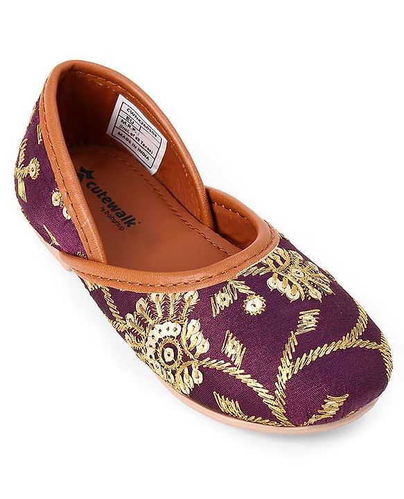 Cute Walk by Babyhug Slip On Ethnic Printed Mojaris in Purple