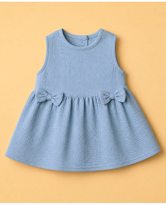 Babyhug 100% Cotton Woven Sleeveless Top and Shorts Set With Bow Applique - Blue