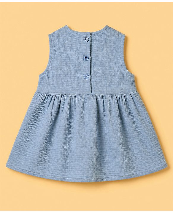 Babyhug 100% Cotton Woven Sleeveless Top and Shorts Set With Bow Applique - Blue