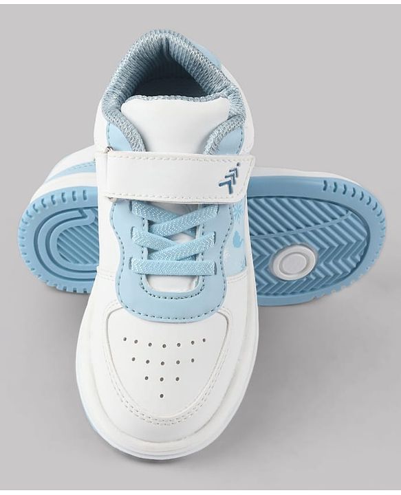 Pine Kids Disney Velcro Closure Casual Shoes With Disney Frozen Princesses Graphic - White